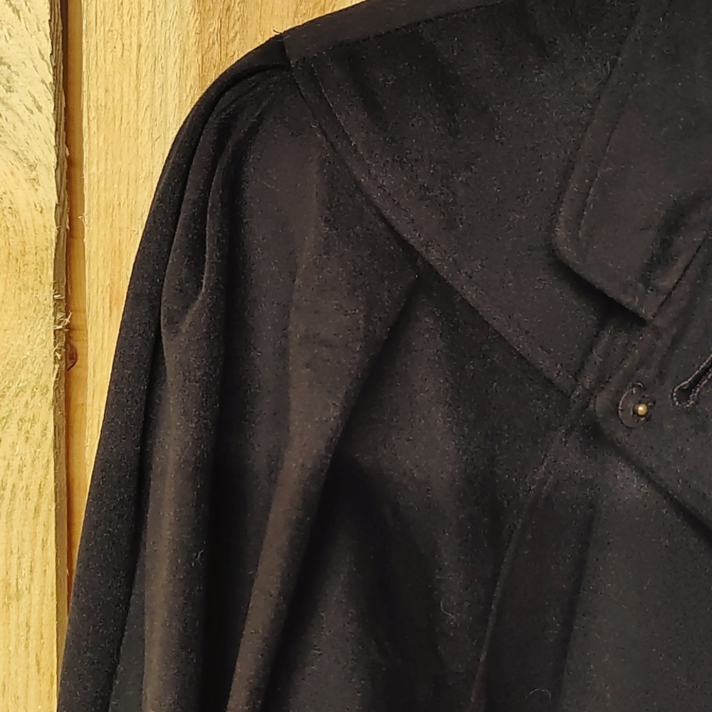 Sofsuede woman's dress coat size 10 or 12 - Picture 4 of 12